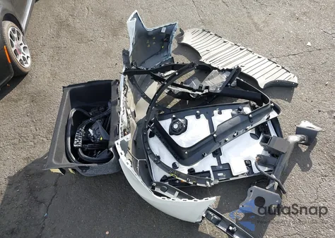 2020 Tesla Model Y Long Range Dual Motor All-Wheel Drive from USA, damaged, VIN 5YJYGDEE3LF052822